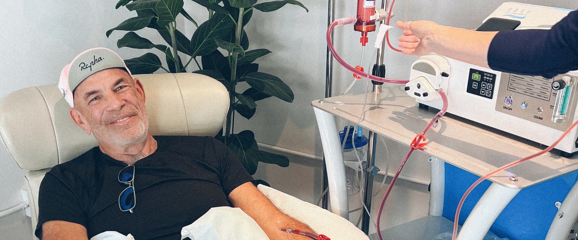 Exploring EBO2 Therapy: A Holistic Approach to Treating Chronic Illnesses